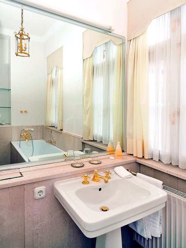 Hotel Buerger Palais Ansbach Extérieur photo